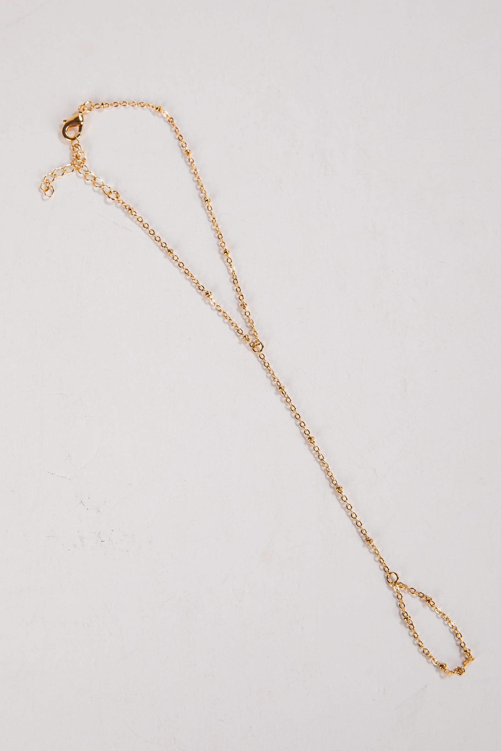 shopdressup_gold_hand_chain.jpg