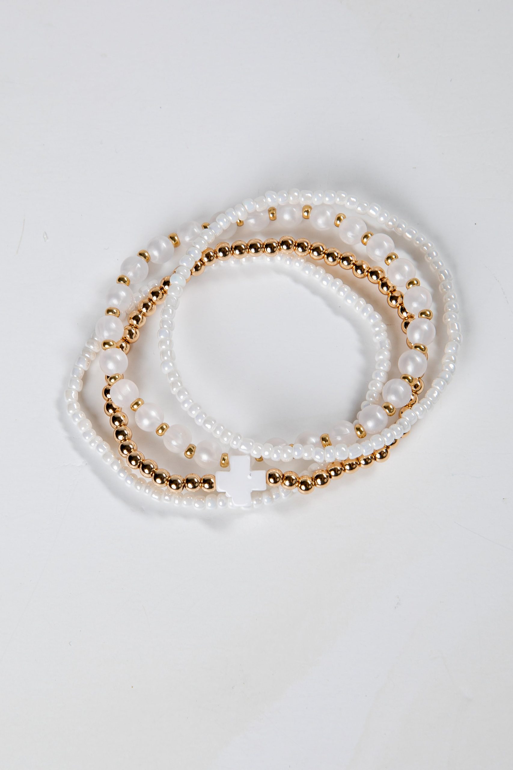 shopdressup_white_beaded_bracelet_set-2_1825475e-26dc-4ec5-bf68-8943b2272704.jpg
